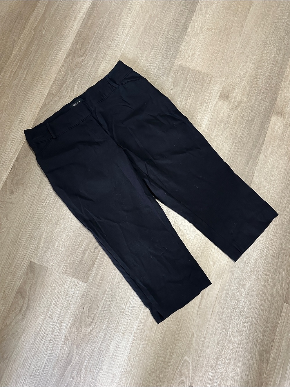 Reitmans Black Capris - Cropped Work Pants